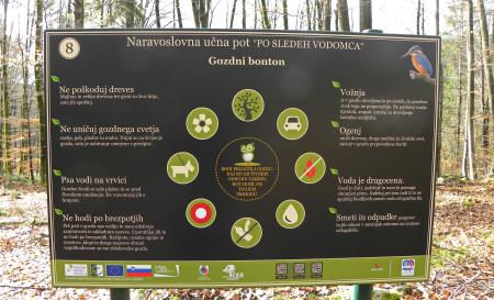 Tabla "gozdni bonton" Foto: Joži Rus